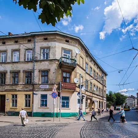1 Bedroom Apartment Near Elizabeth'S The Cathedral Lviv Dış mekan fotoğraf