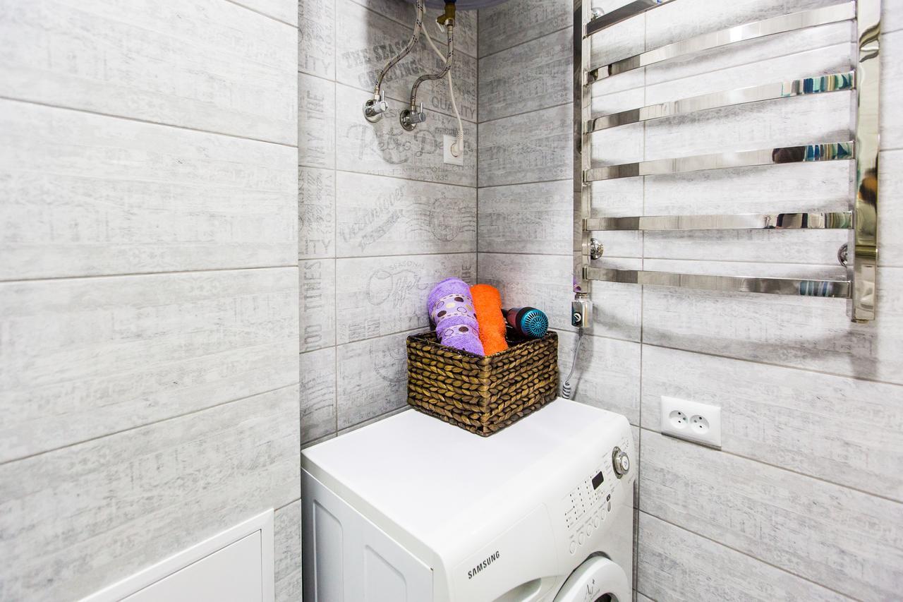1 Bedroom Apartment Near Elizabeth'S The Cathedral Lviv Dış mekan fotoğraf